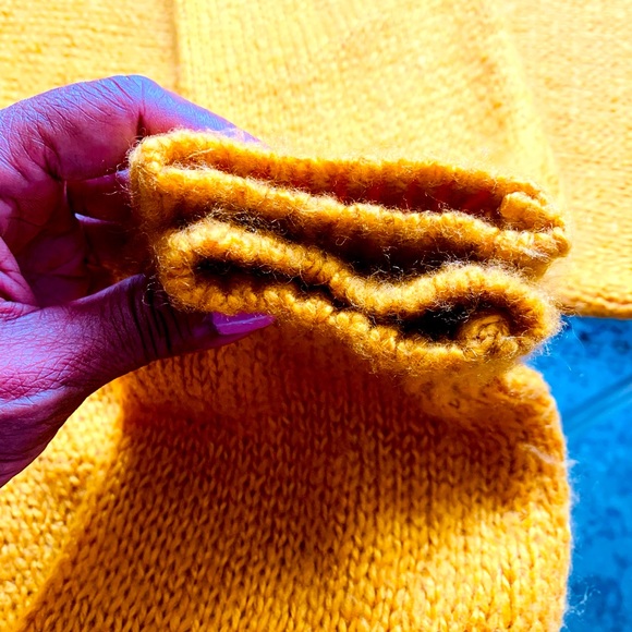 ✨ Free Press✨ Gold Oversized Round Rib-Knit Neckline Sweater W/Bishop Sl… - Picture 5 of 11